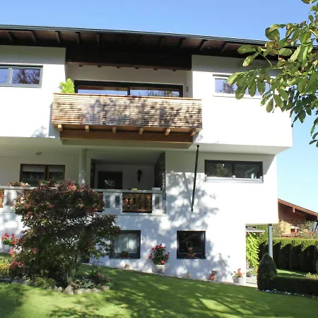 Appartement In With Terrace Ried im Zillertal
